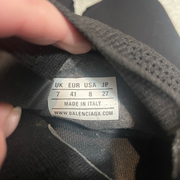 BALENCIAGA MENS BLACK KNIT LACE UP SNEAKER SIZE 8 US 41 EUR - Picture 9 of 9